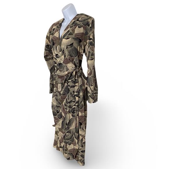 Vintage Virgo II Wrap Dress - Picture 2 of 8